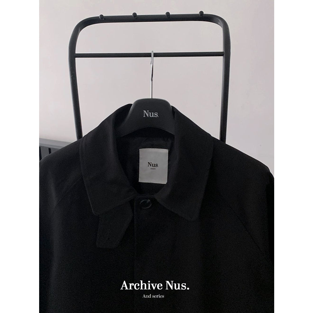 Nus. Black Mac Coat