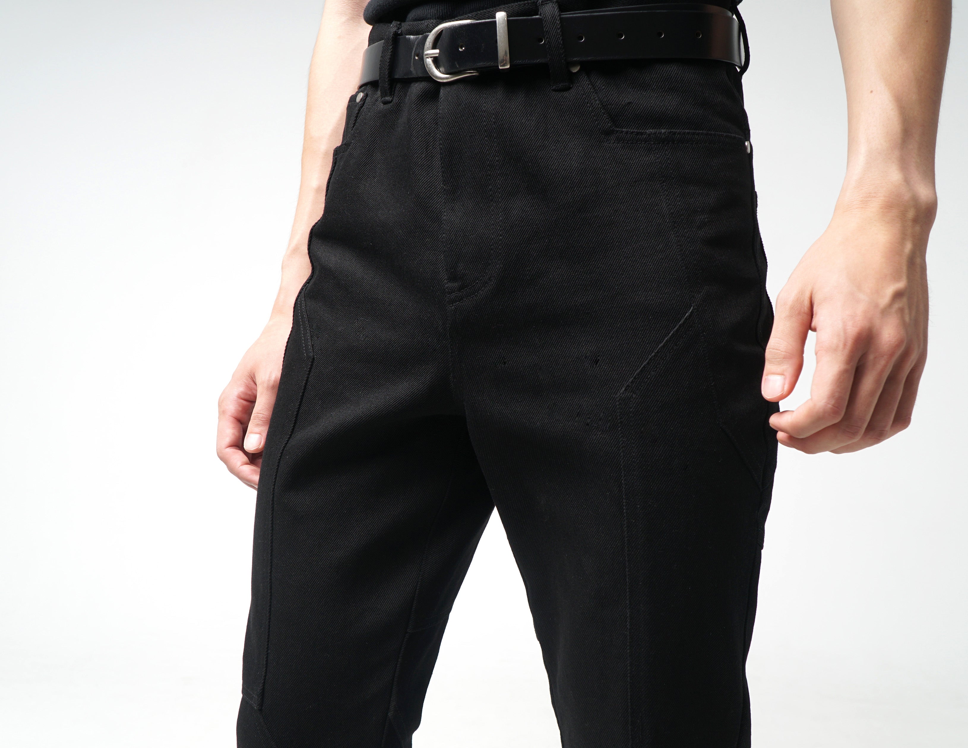 DARK KNIGHT SEMI SLIM JEANS IN BLACK DENIM (TURKIYE FABRIC)