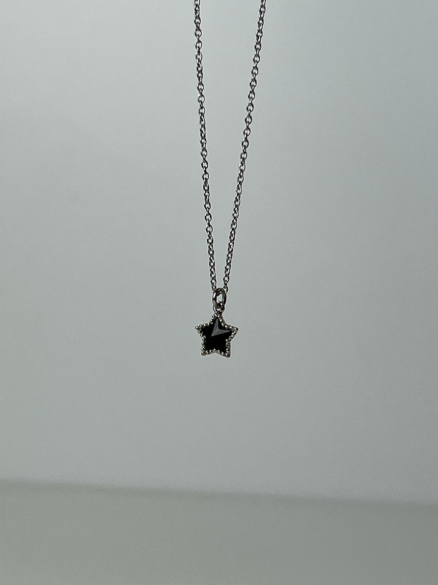 ﻿Little star necklace