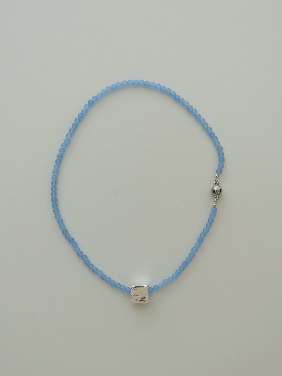 magnet square jade necklace - blue