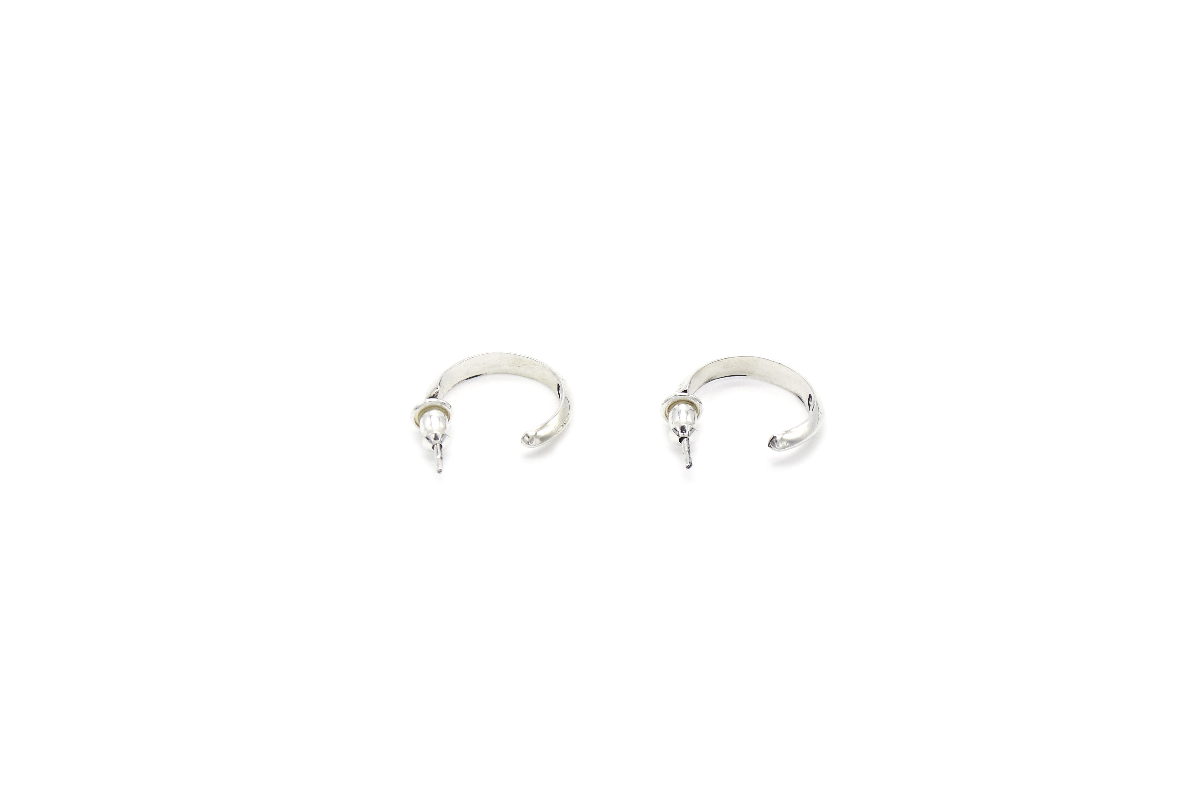 Sharp earring (large)