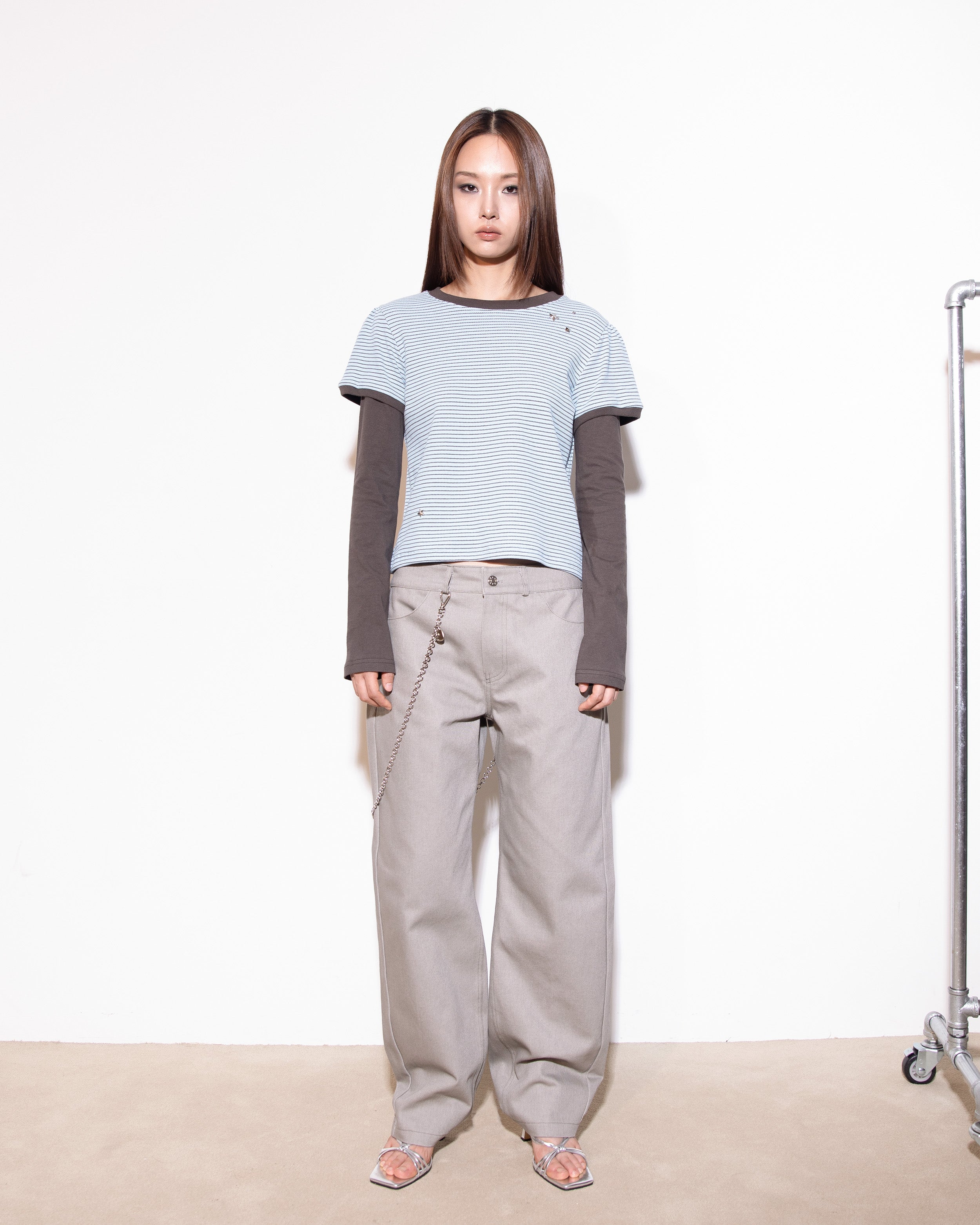 ROUND LOW WAIST PANTS (GRAYISH BEIGE)