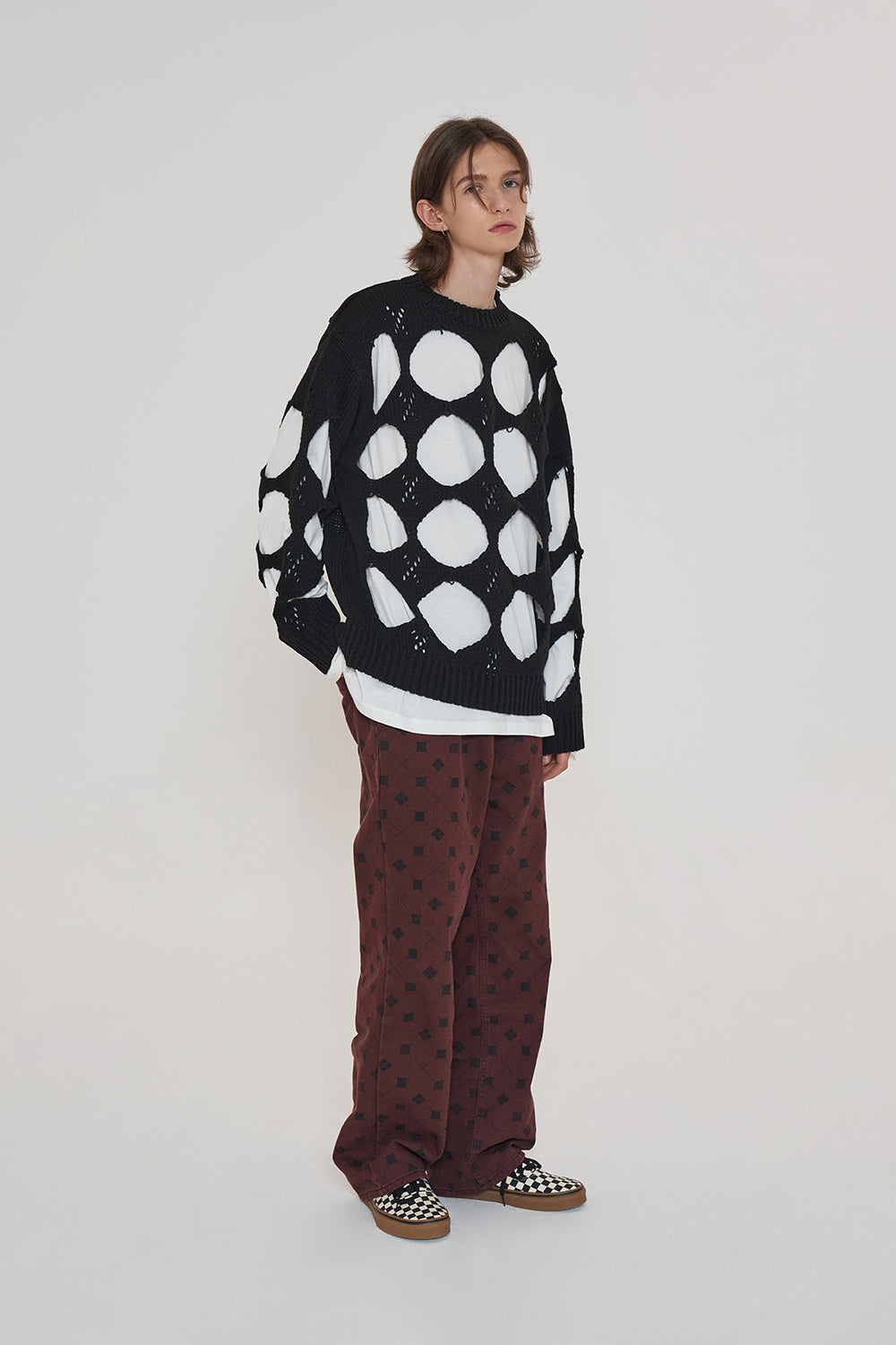 HOLE ARGYLE ROUND KNIT