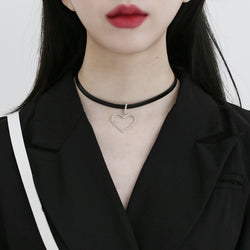 Becue Heart Choker