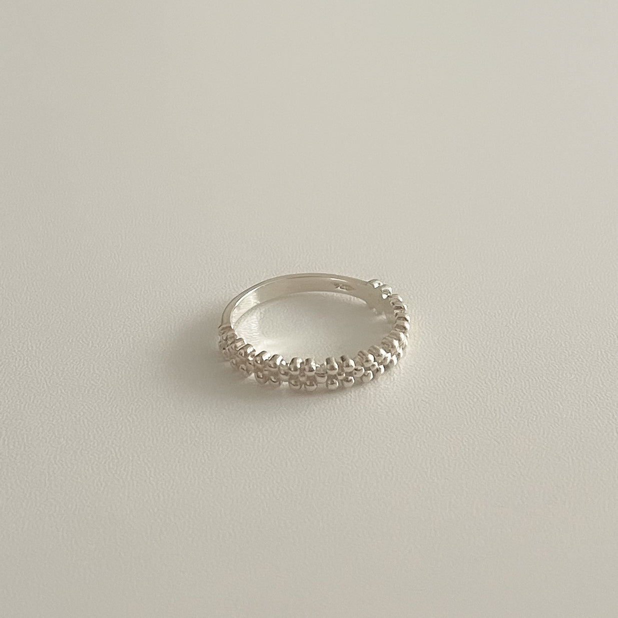 petal ring