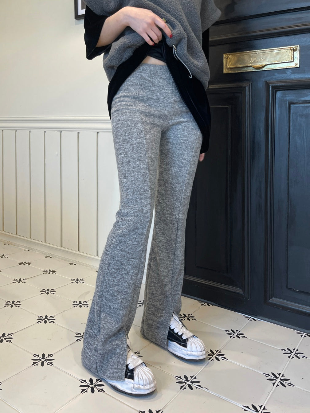 Front slit pintock pants