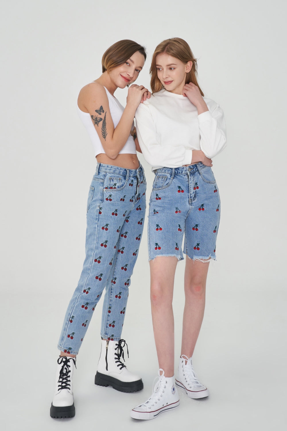 STRAIGHT FIT CHERRY EMBROIDERY DENIM PANTS [6851]