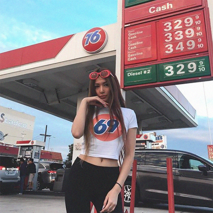 69 GAS STATION CROP TEE - MJN