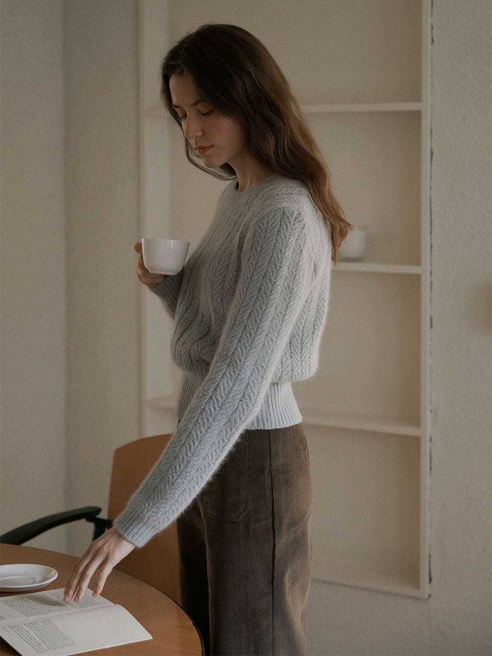 Cable round wool knit