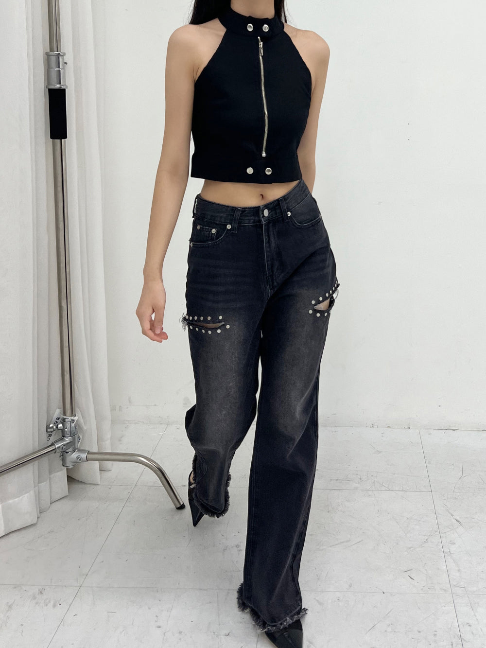 Stud side-cut wide denim jean (Black)