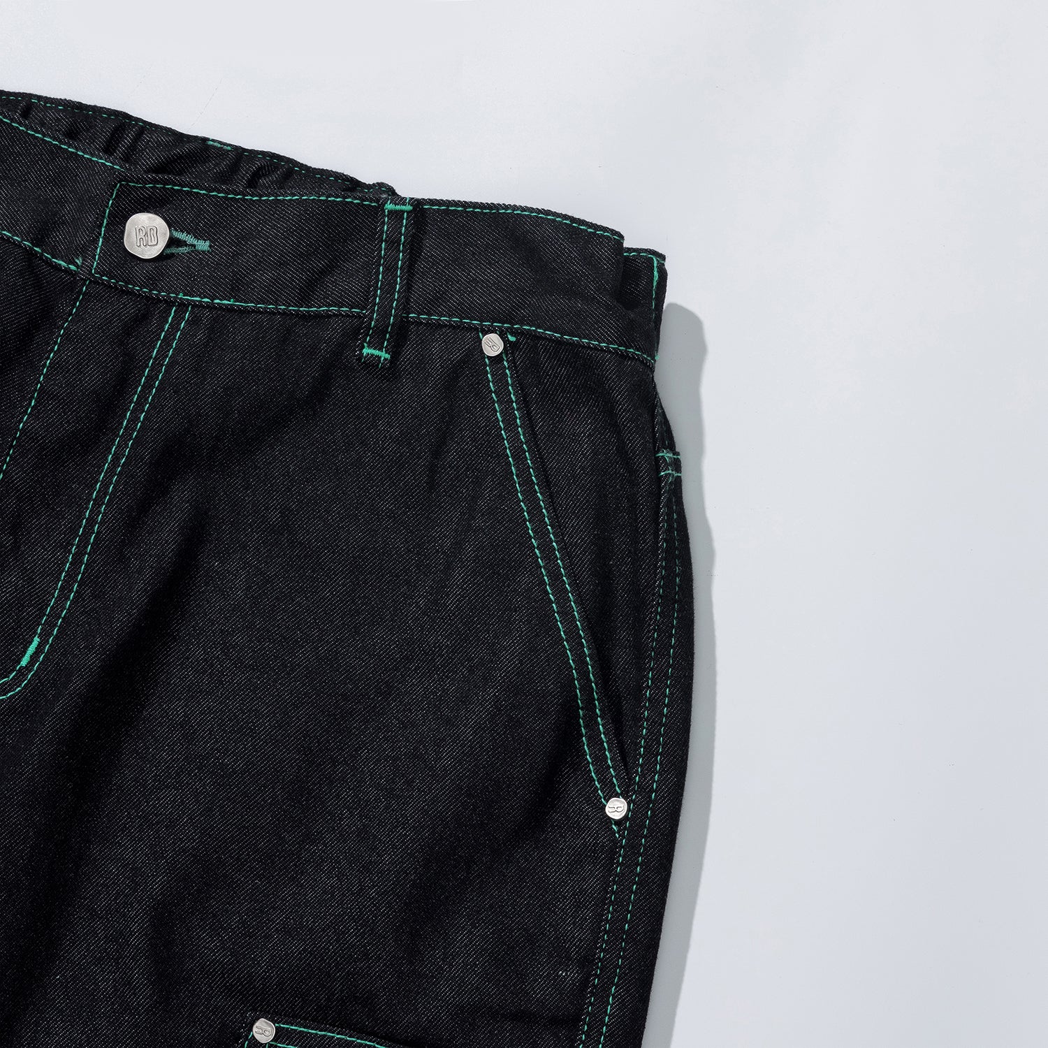 COLOR STITCH PANEL DENIM PANTS - BLACK