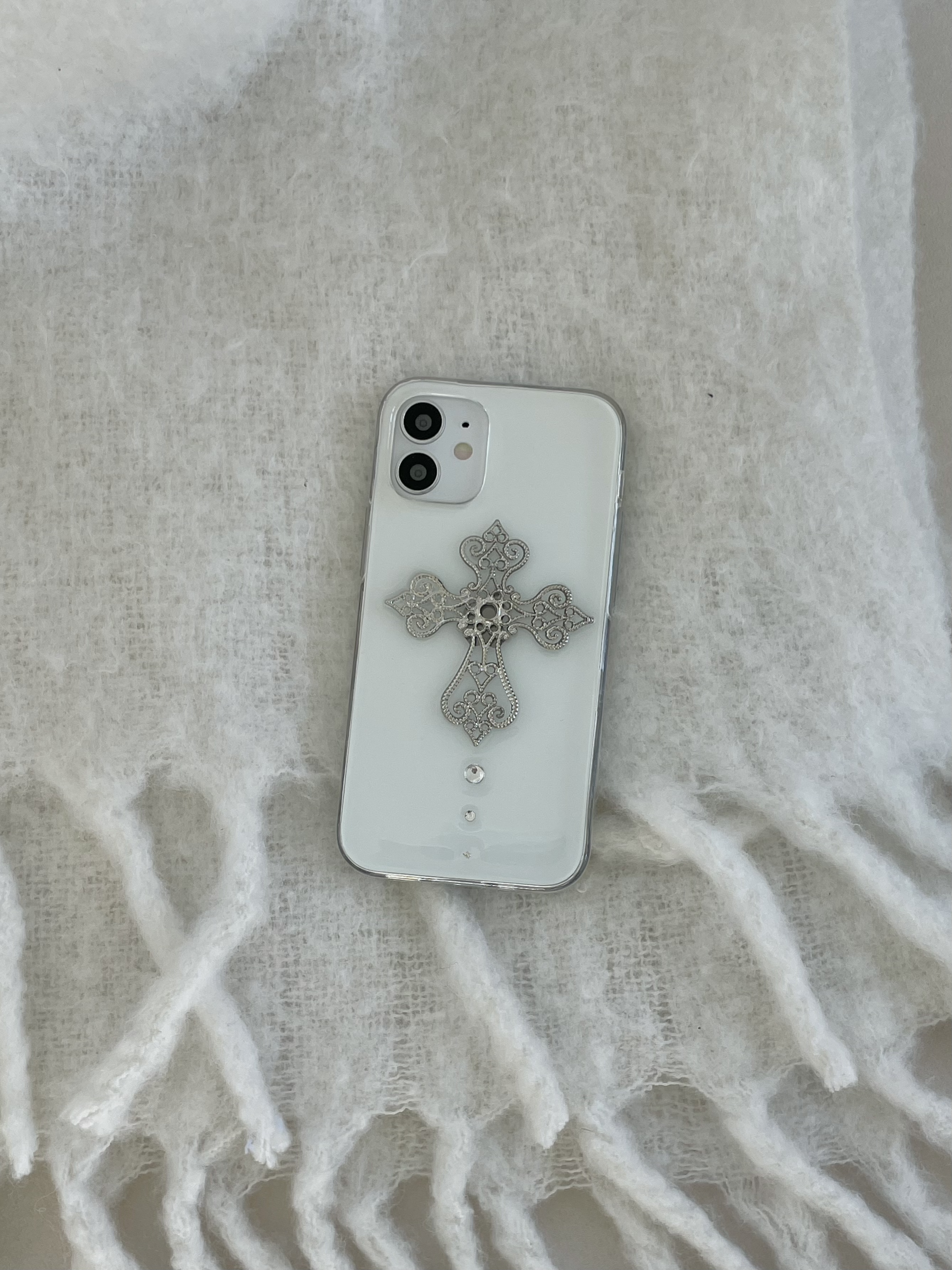 crosshearts iphone resin case