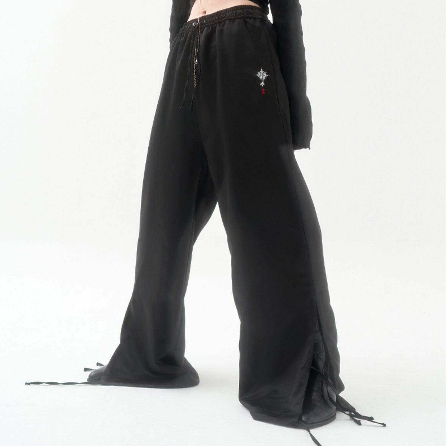 211-RIBBON SLIT SATIN PANTS