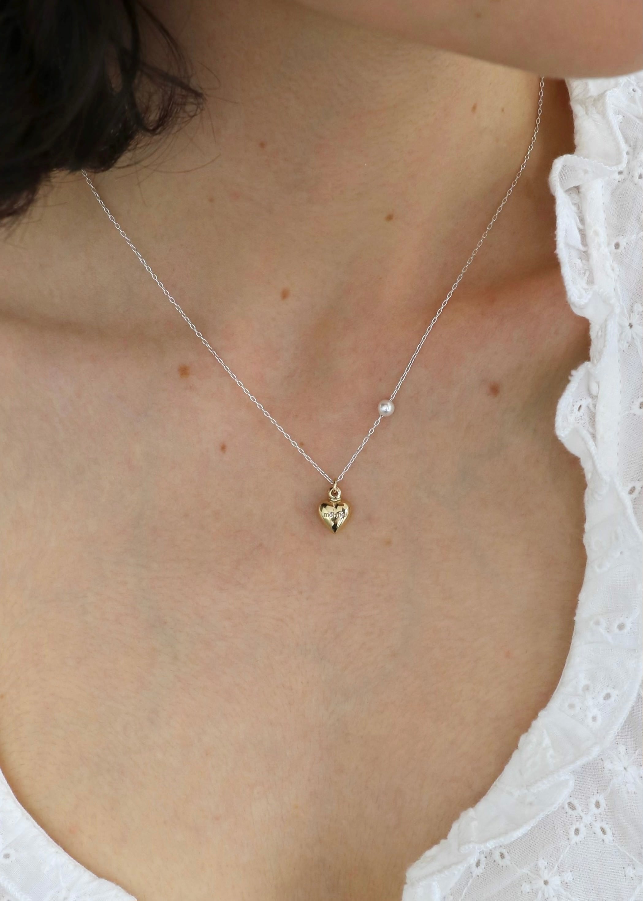 Heart pearl necklace / 14k gold plated