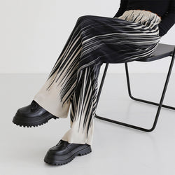 (Unisex) Scratcher Pleated Pants