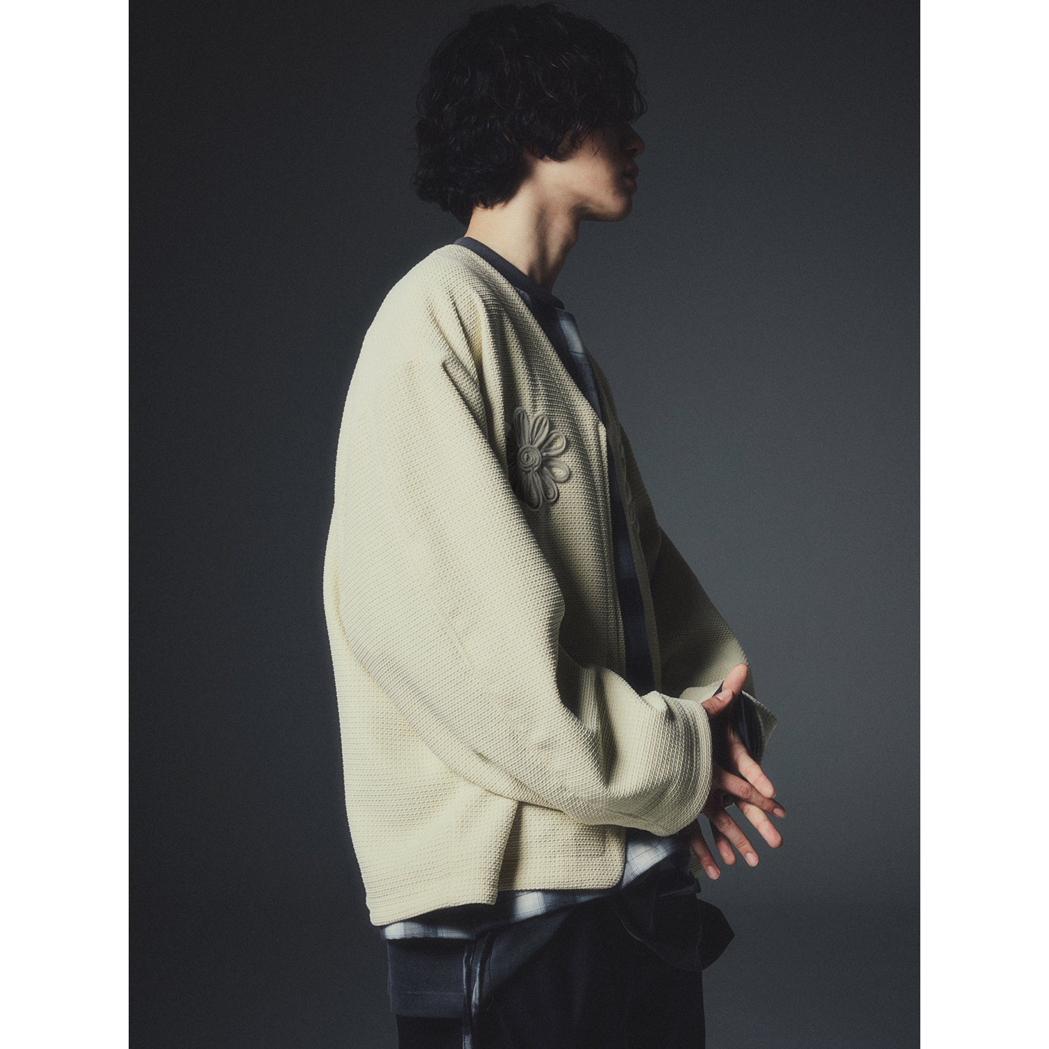 V-LOW HAND EMBROIDERY JACKET_ECRU