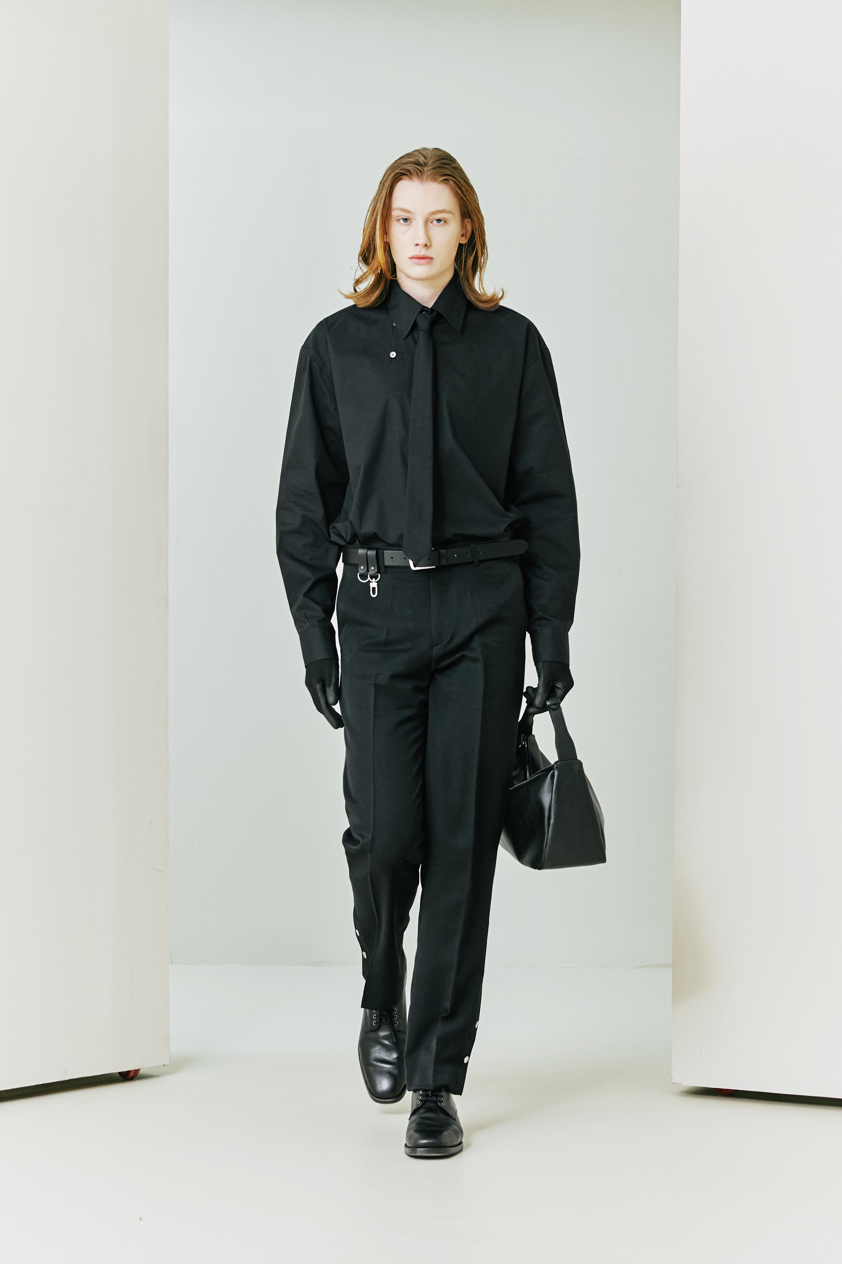 Side Vent Eyelet Straight Fit Slacks black