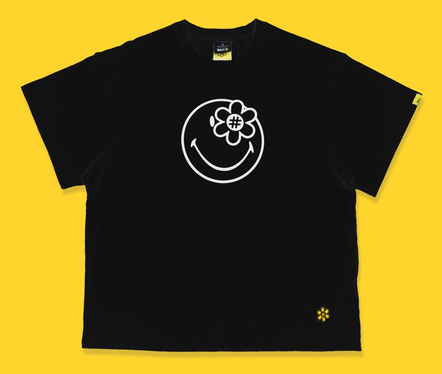 Outline Tshirt | Black