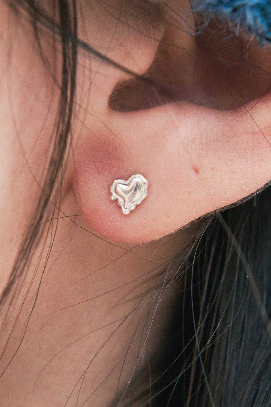 Mini Melting Heart Earring (Silver)