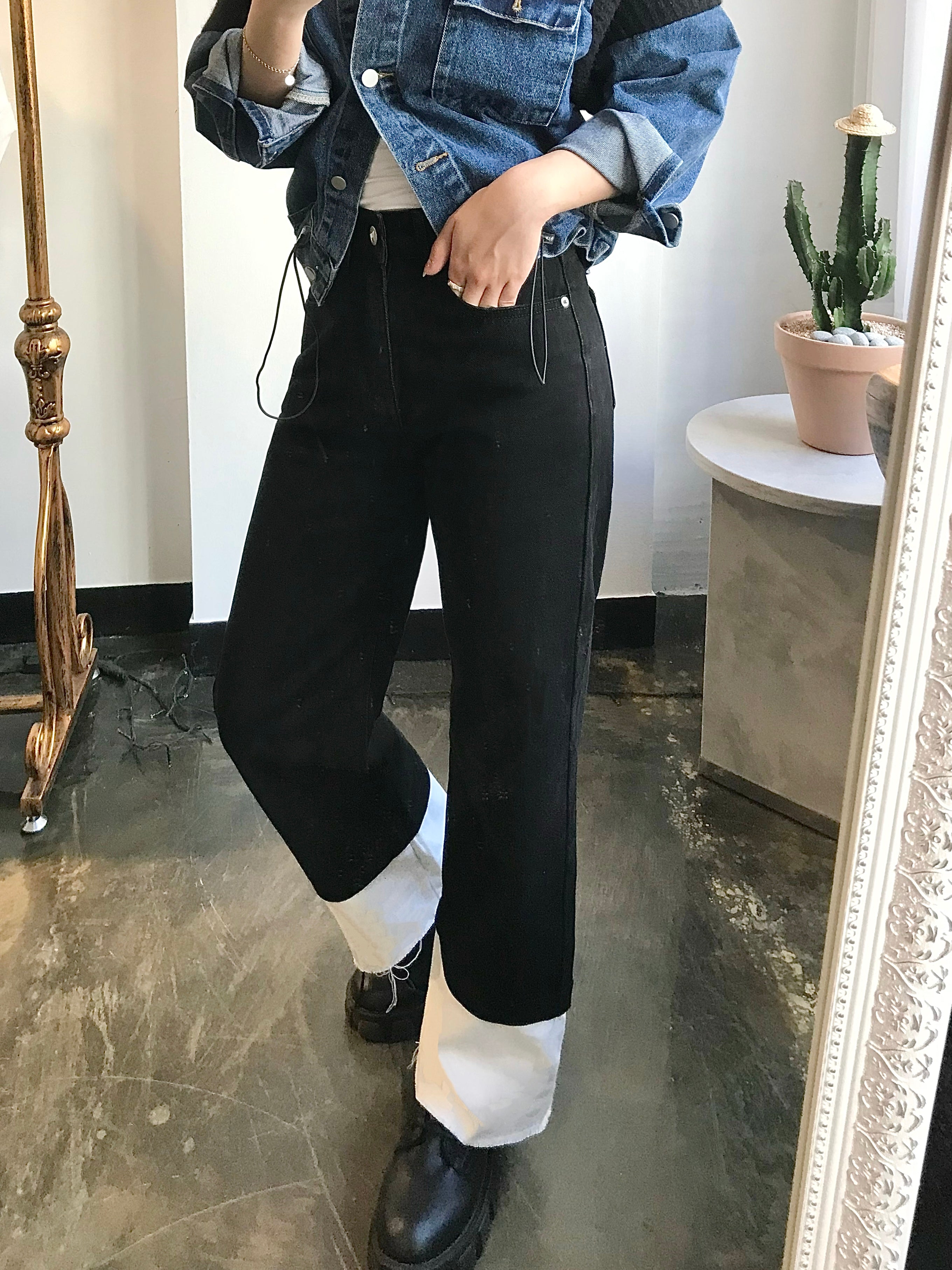 SEMI WIDE FIT BLACK+WHITE DENIM PANTS [17723]