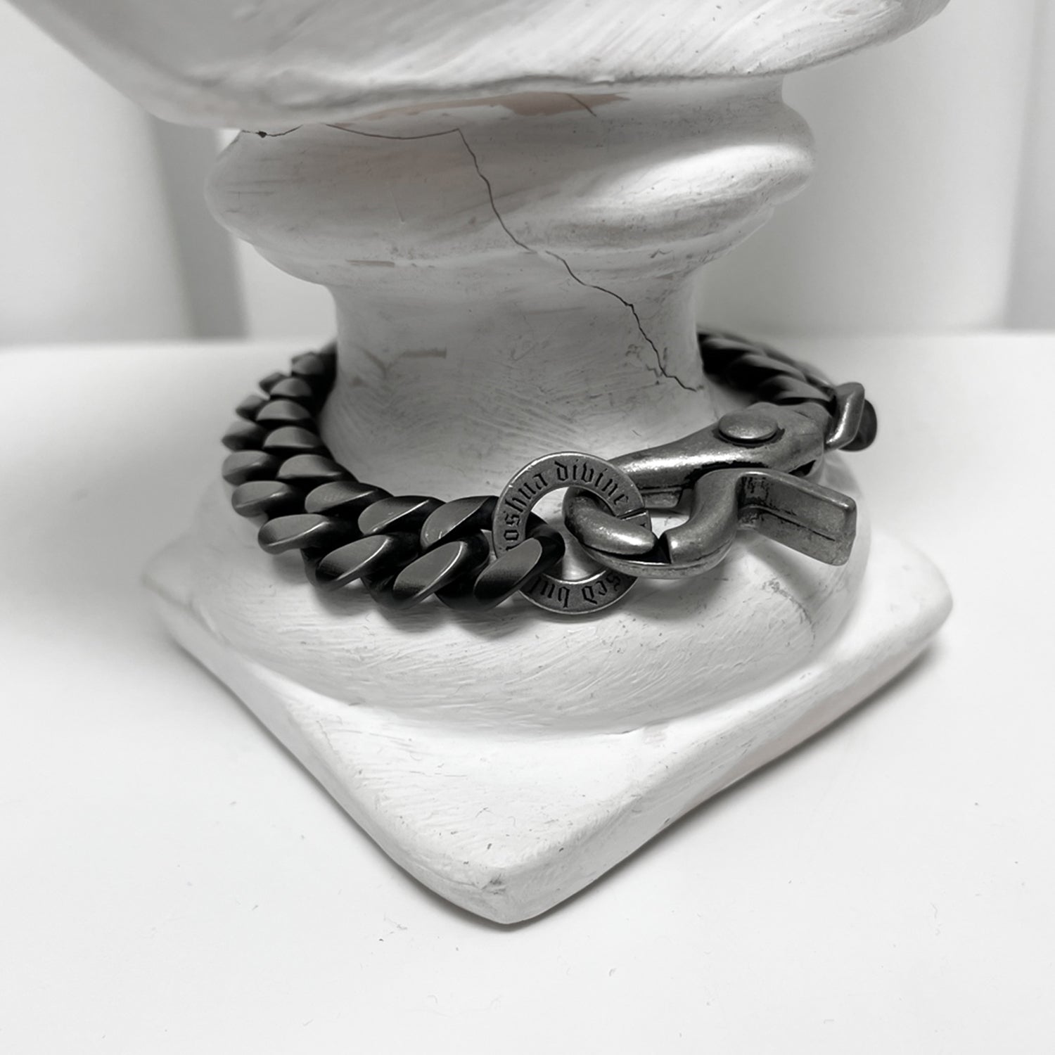 [BLESSEDBULLET]black line CURVE chain bracele_10mm