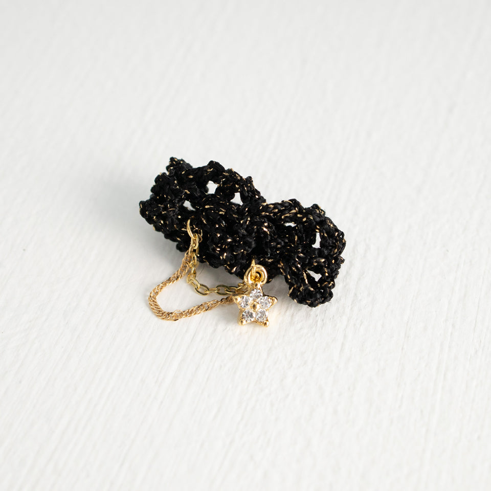 Black knit with chain layered ring