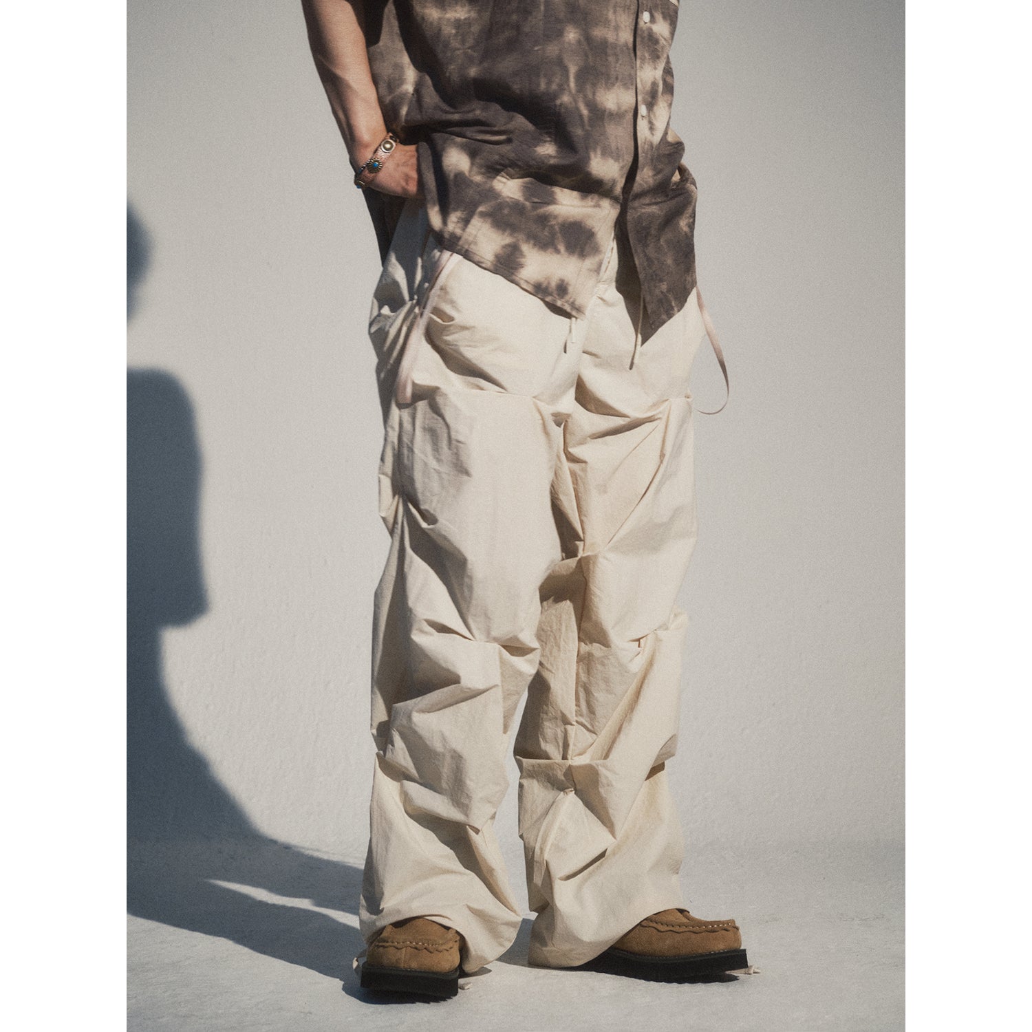 CREASE NYLON BANDING PANTS_CREAM