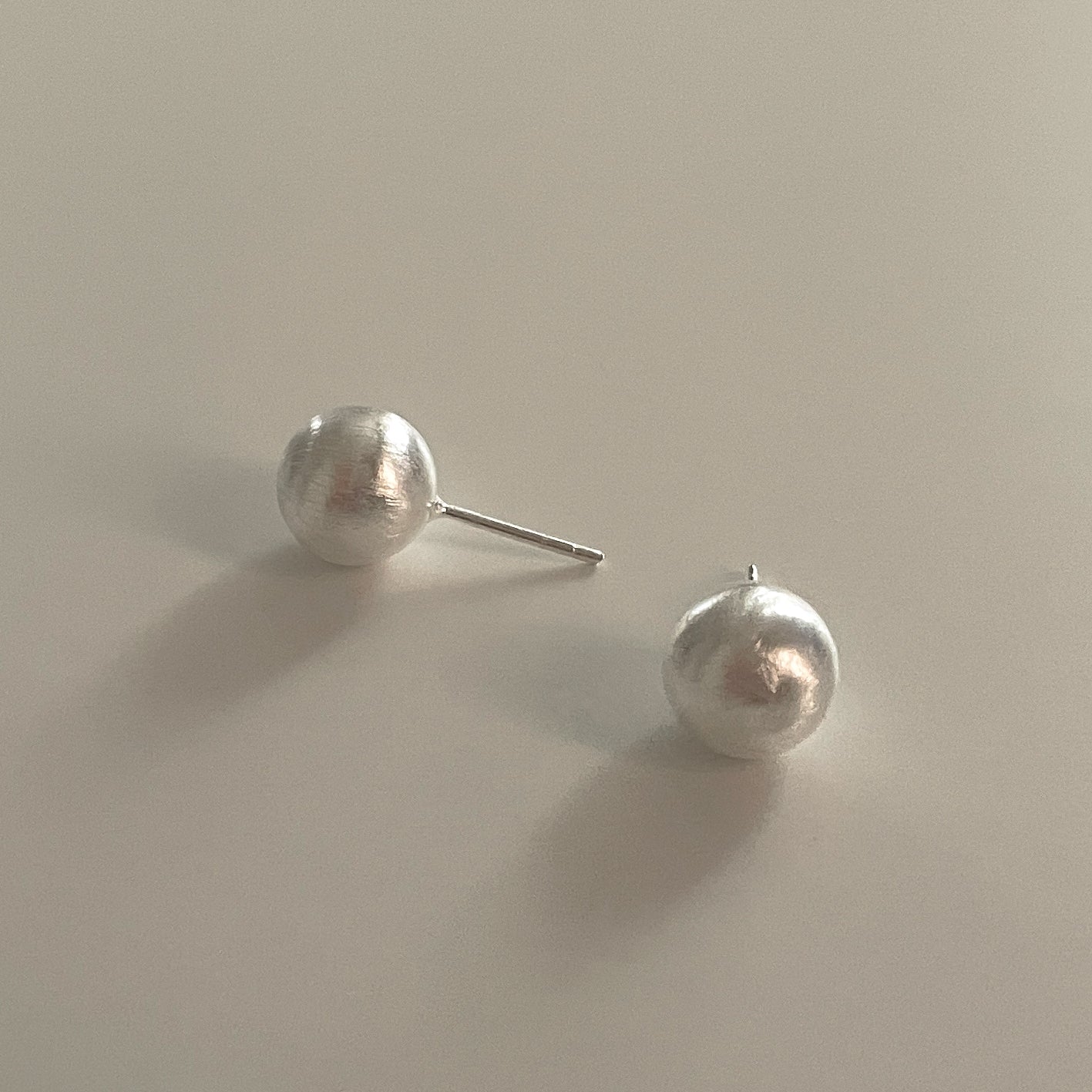 melting ball earring