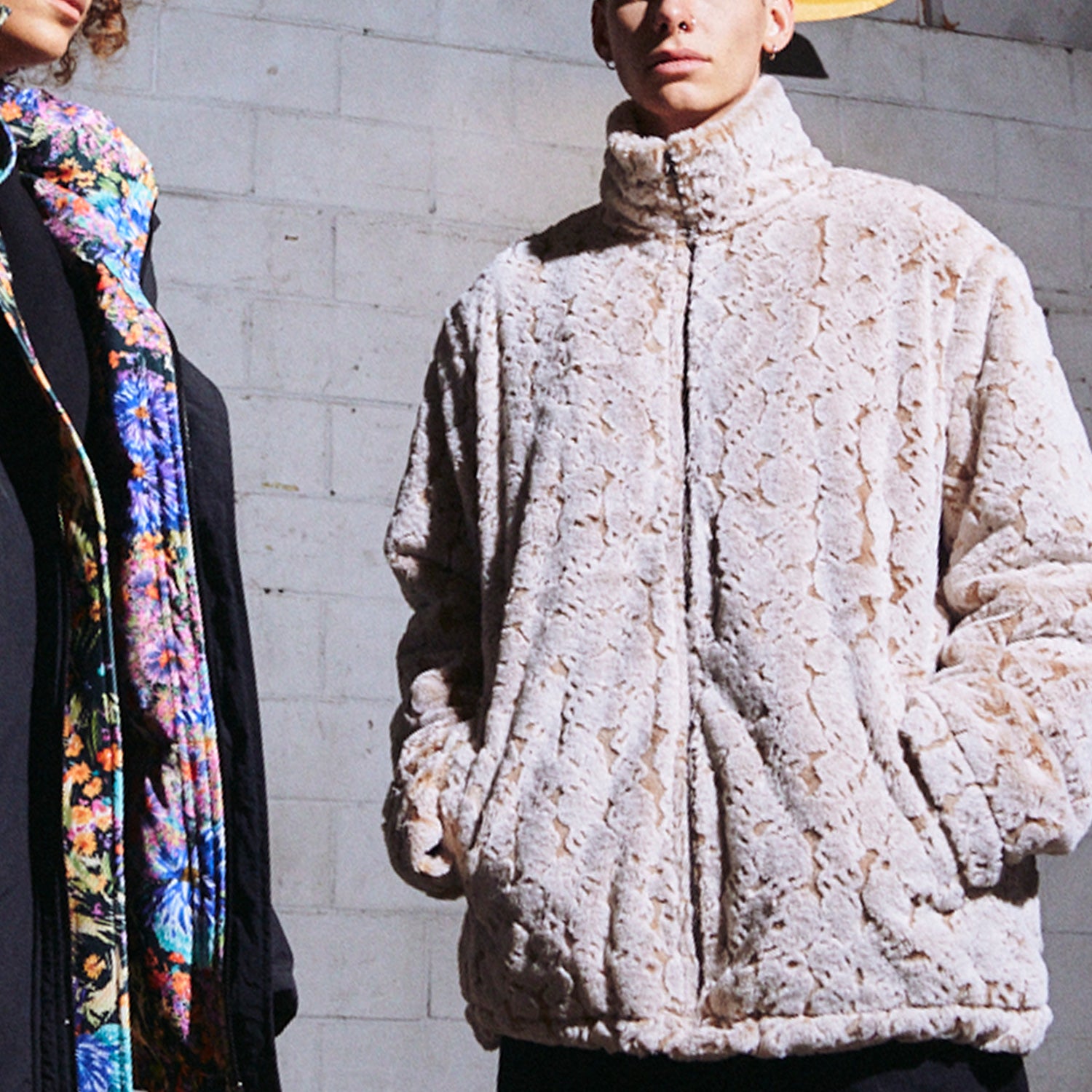 FLOWER SHOWER FAKE FUR JACKET BRICK