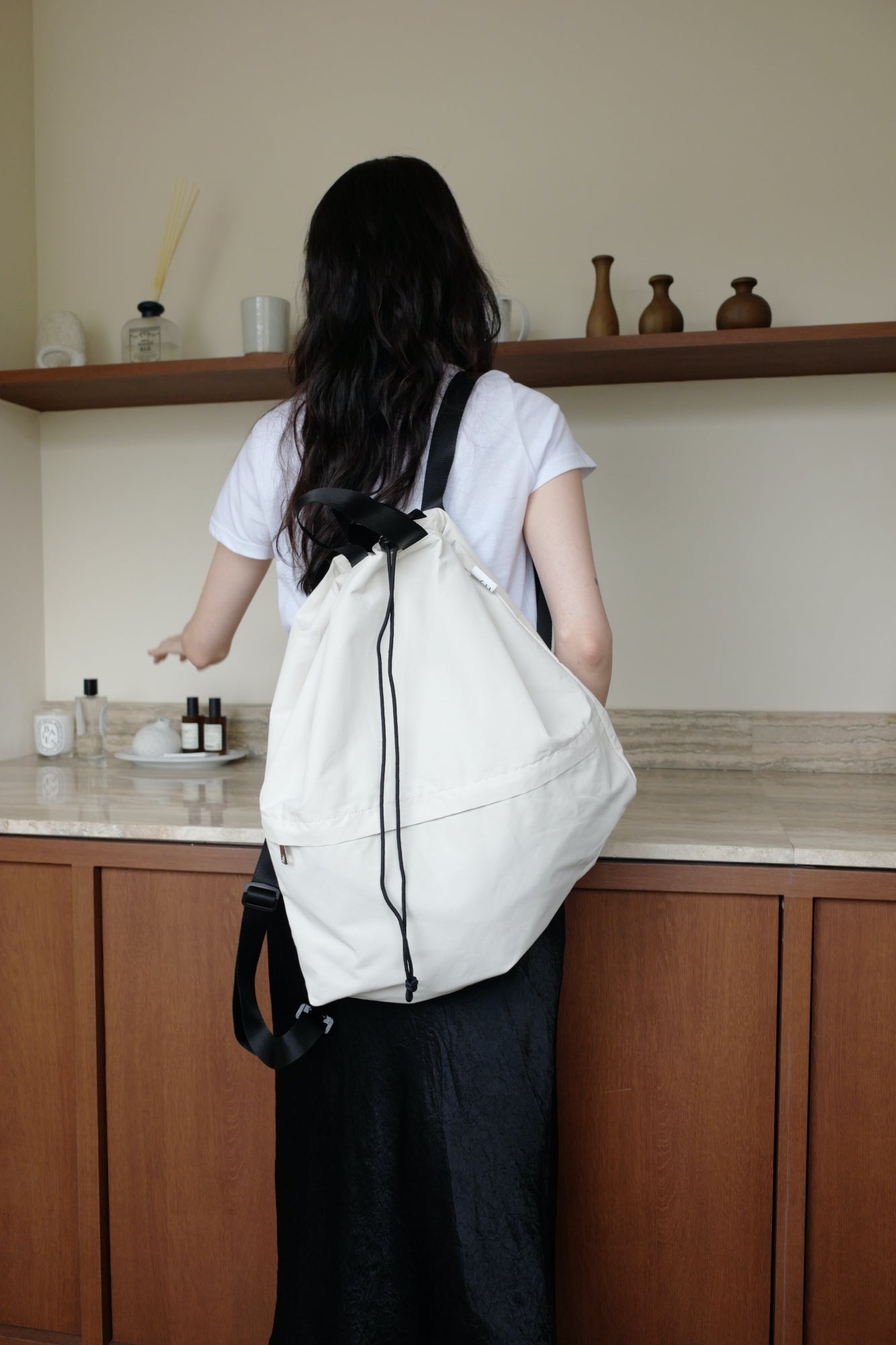 String backpack (Ivory)