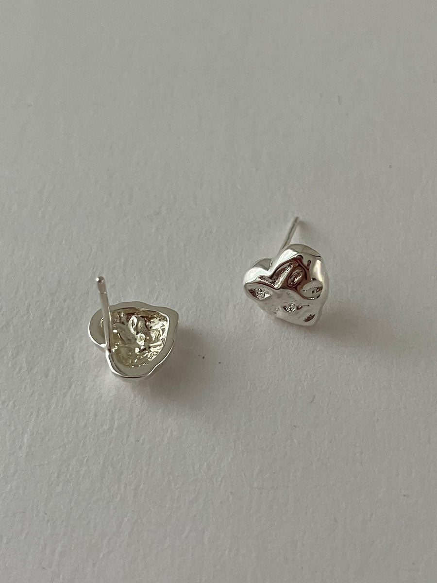 [92.5silver] crump heart earrings (medium)