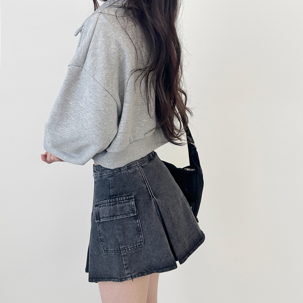 Cargo pleated mini skirt