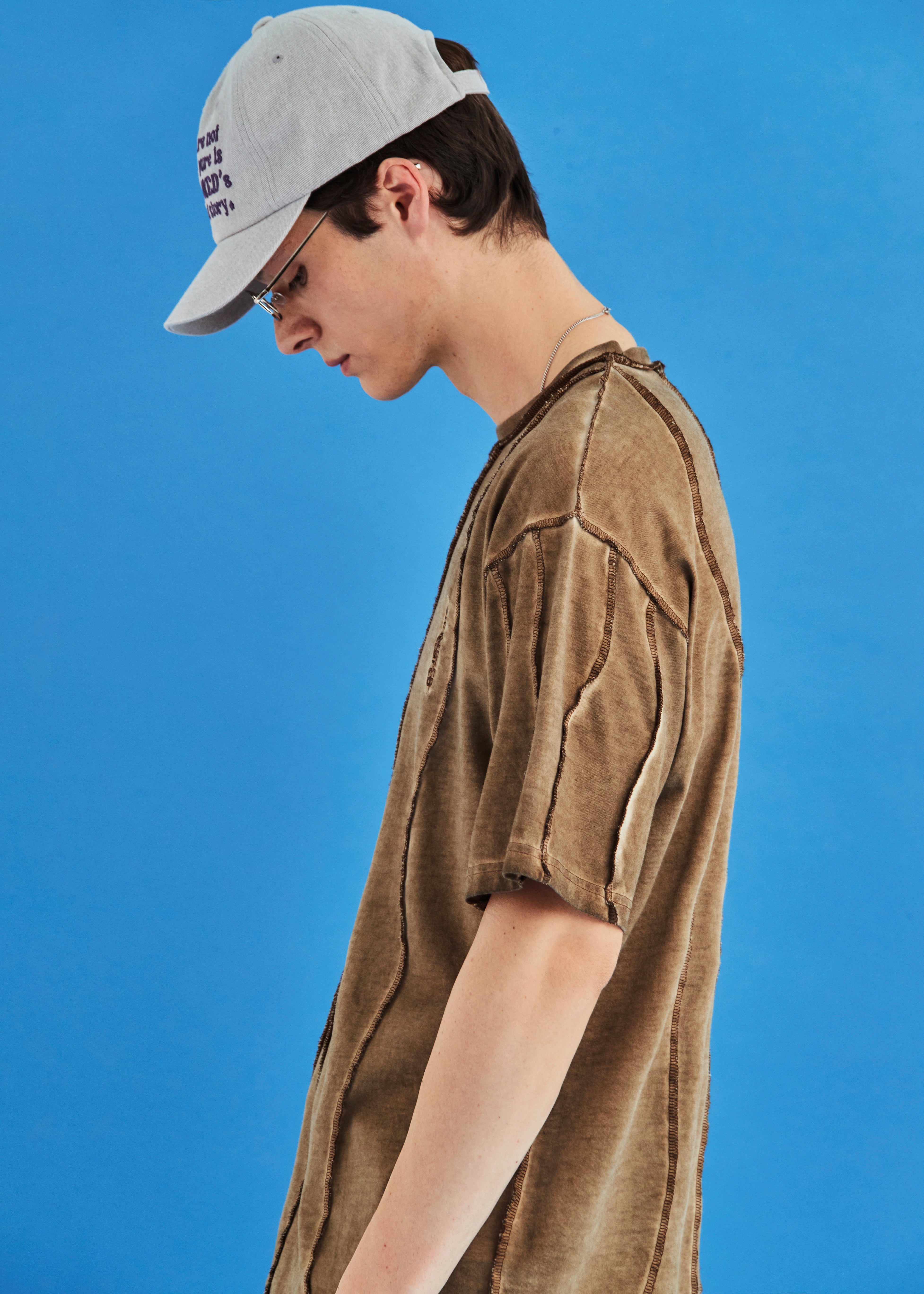 DYED WAVE OVERLOCK T SHIRT / BEIGE