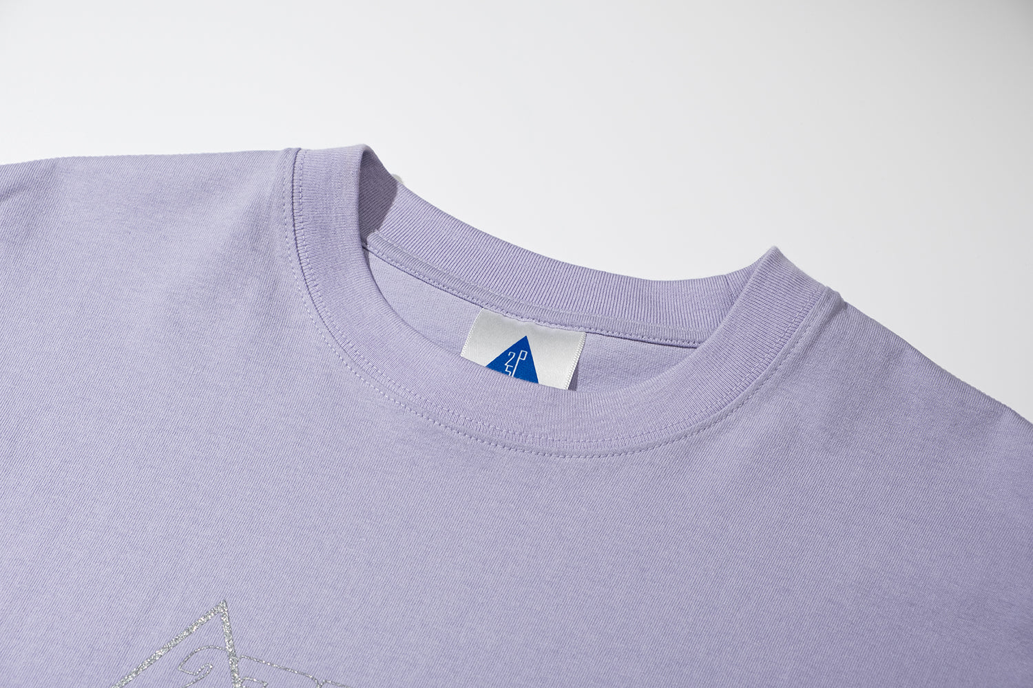 25P TRIANGLE GLITTER LOGO T-SHIRT