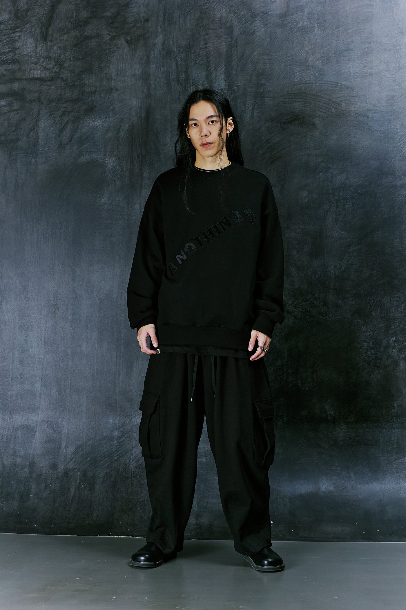 DIAGONAL-EMBROIDERY MTM (Black)