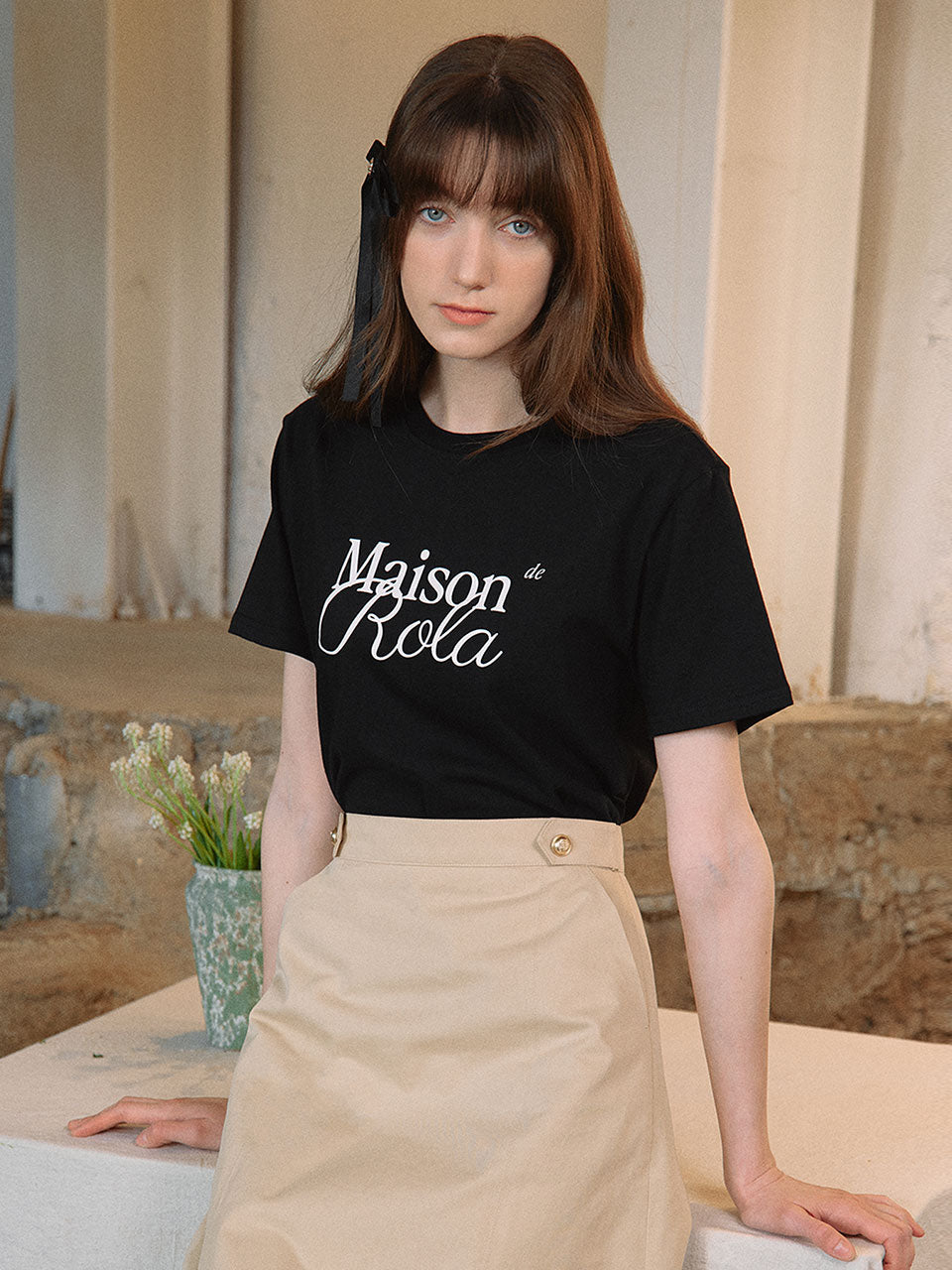 MAISON DE ROLA HALF T-SHIRTS BLACK