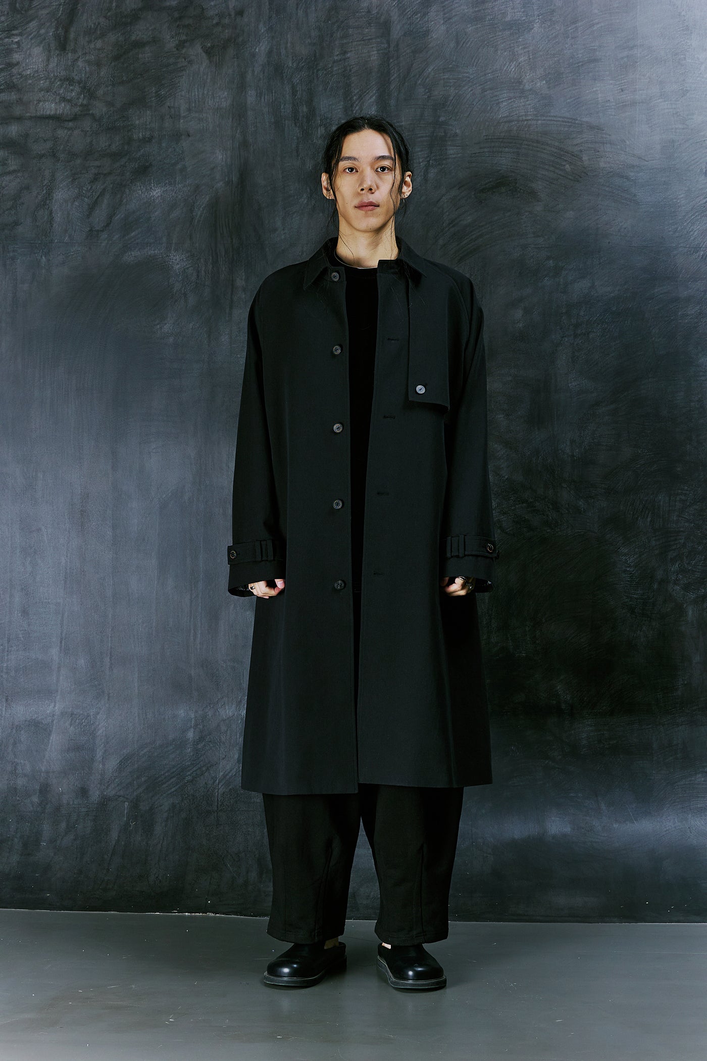 EARTH COTTON BALMACAAN COAT (Black)