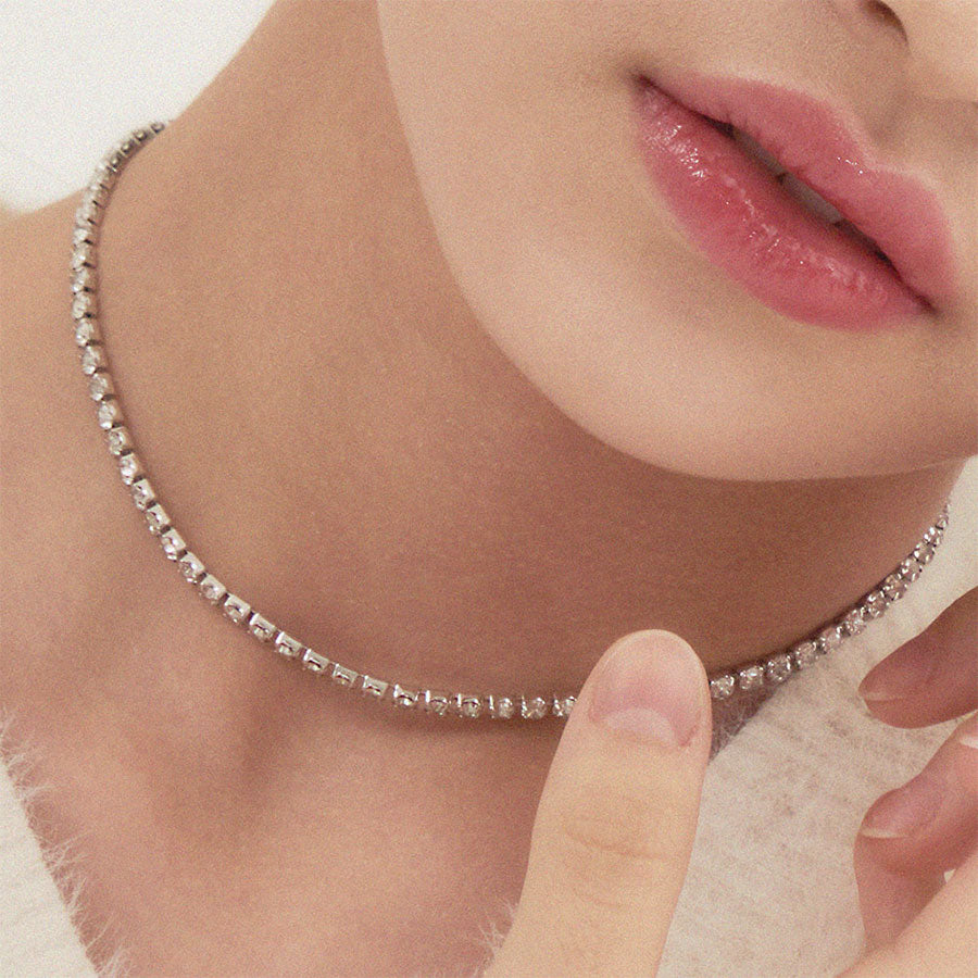 Heart me choker