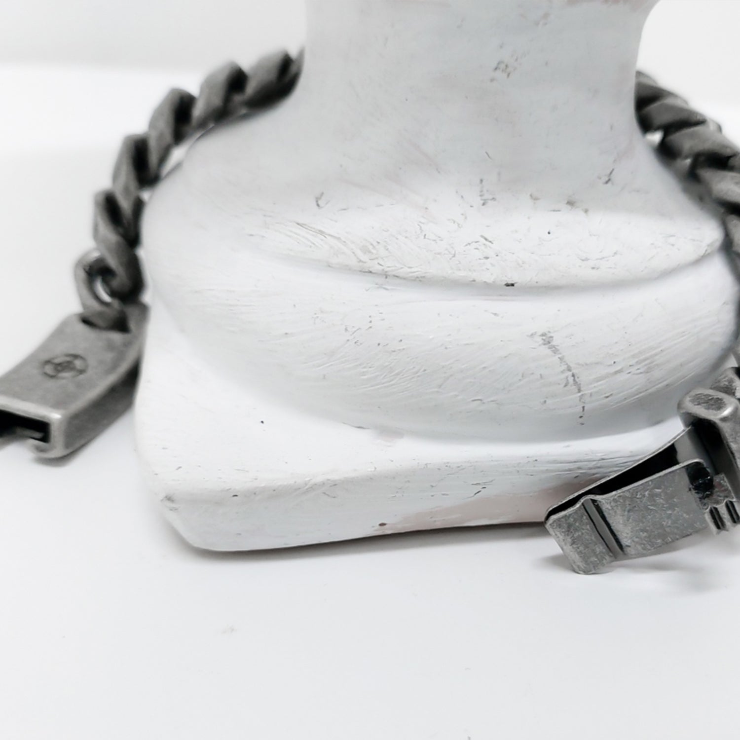 [BLESSEDBULLET]STEEL LINE CRUVE CHAIN NECKLACE_ANTIQUE SILVER