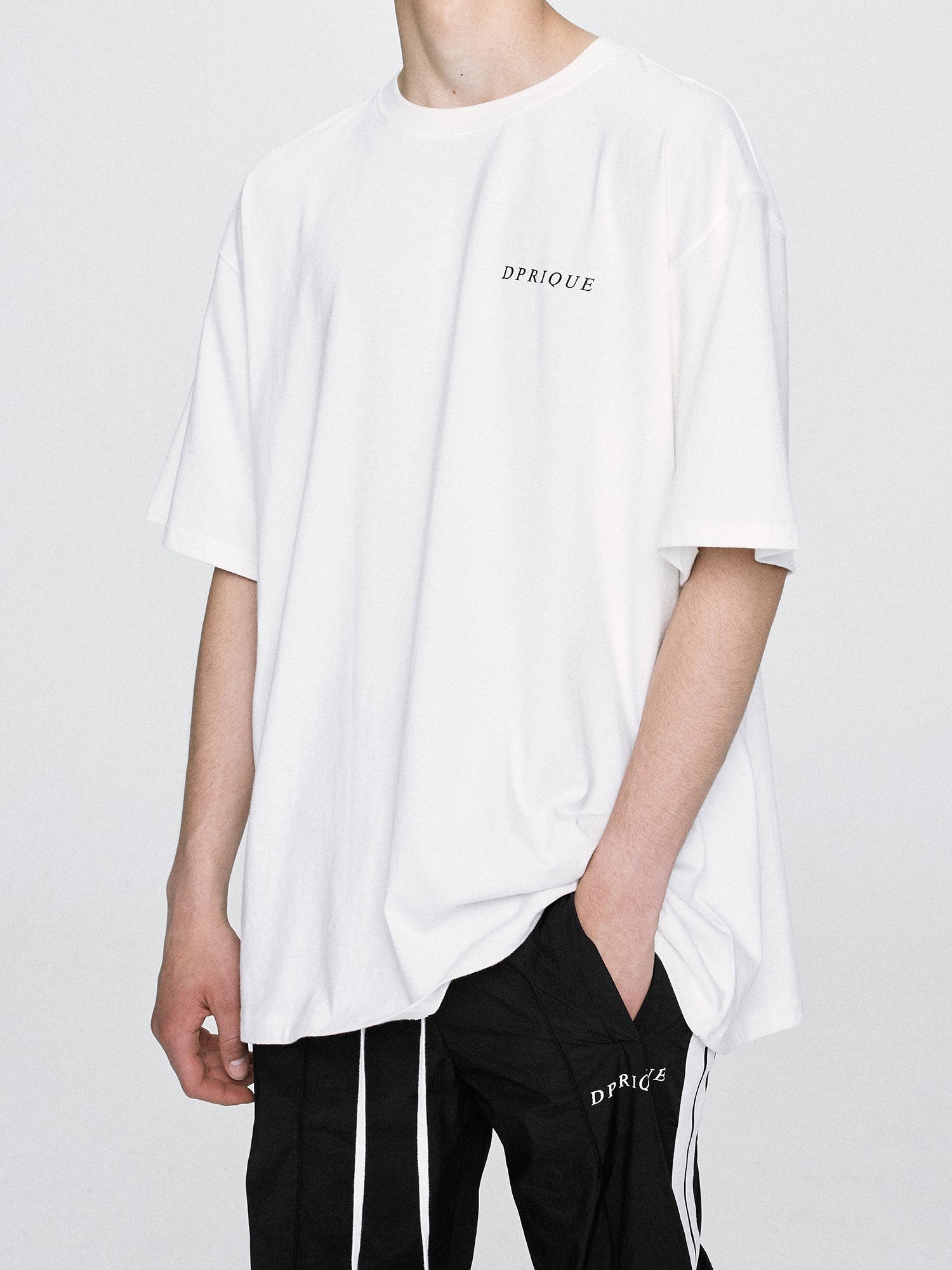 LOGO T-SHIRT - WHITE