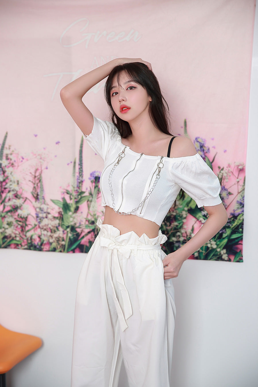 TOP(8148) Off Shoulder Zipper Chain Top