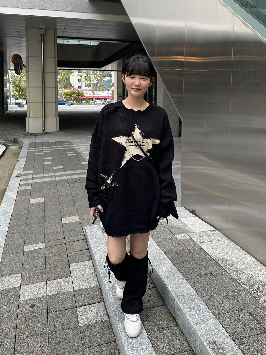 Chain-Star Loose Knit Sweater