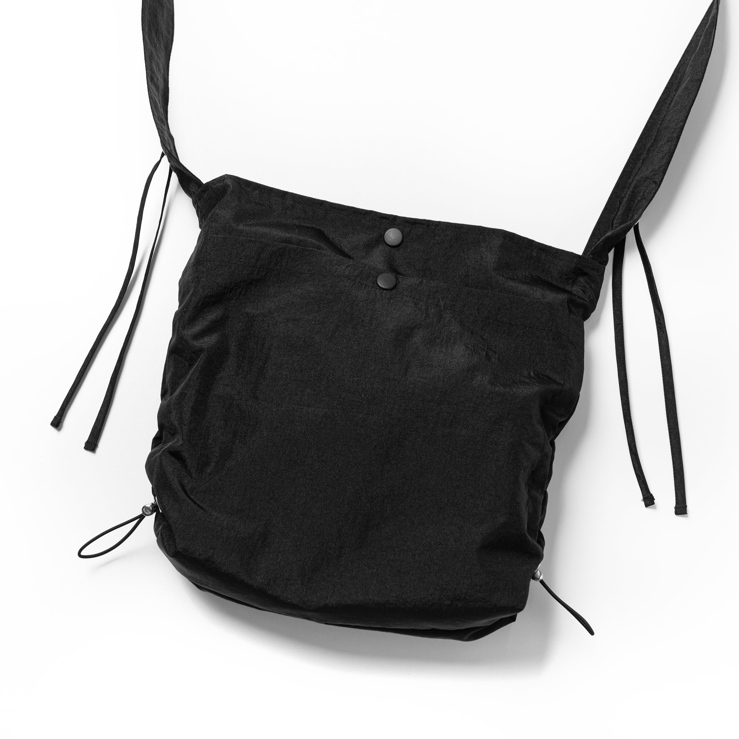 NYLON SHIRRING CROSS BAG(BLACK)