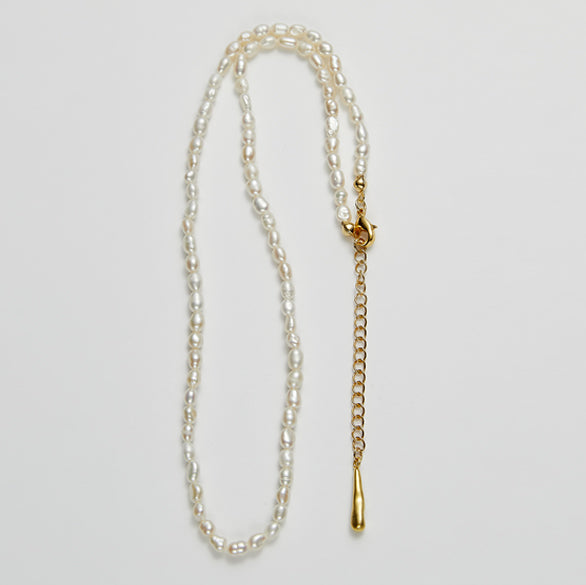 essential oval pearl necklace