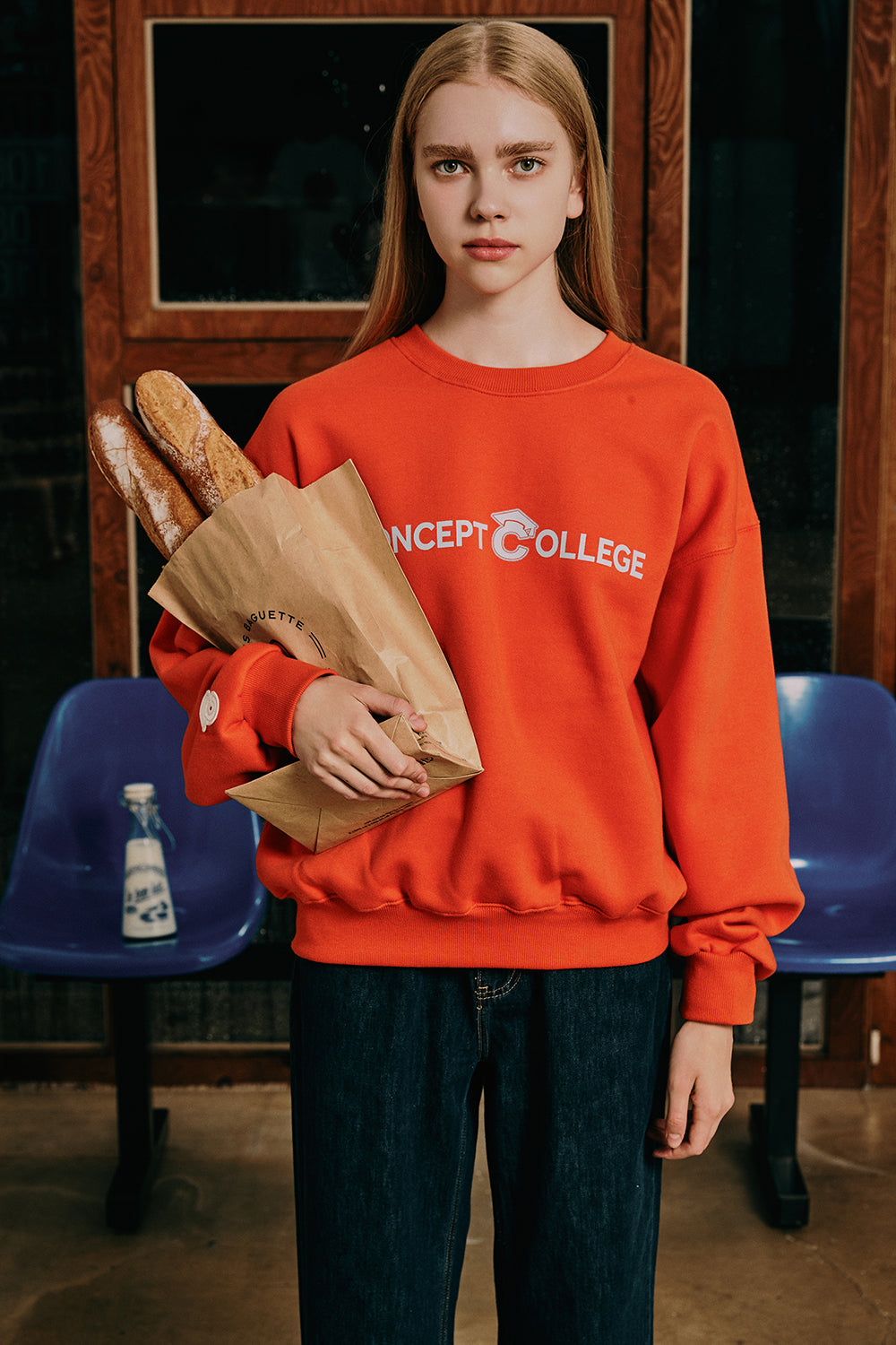 ベーシックラインロゴスウェットシャツ・オレンジ［ユニセックス］/ Basic Line Logo Unisex Orange Sweat Shirt