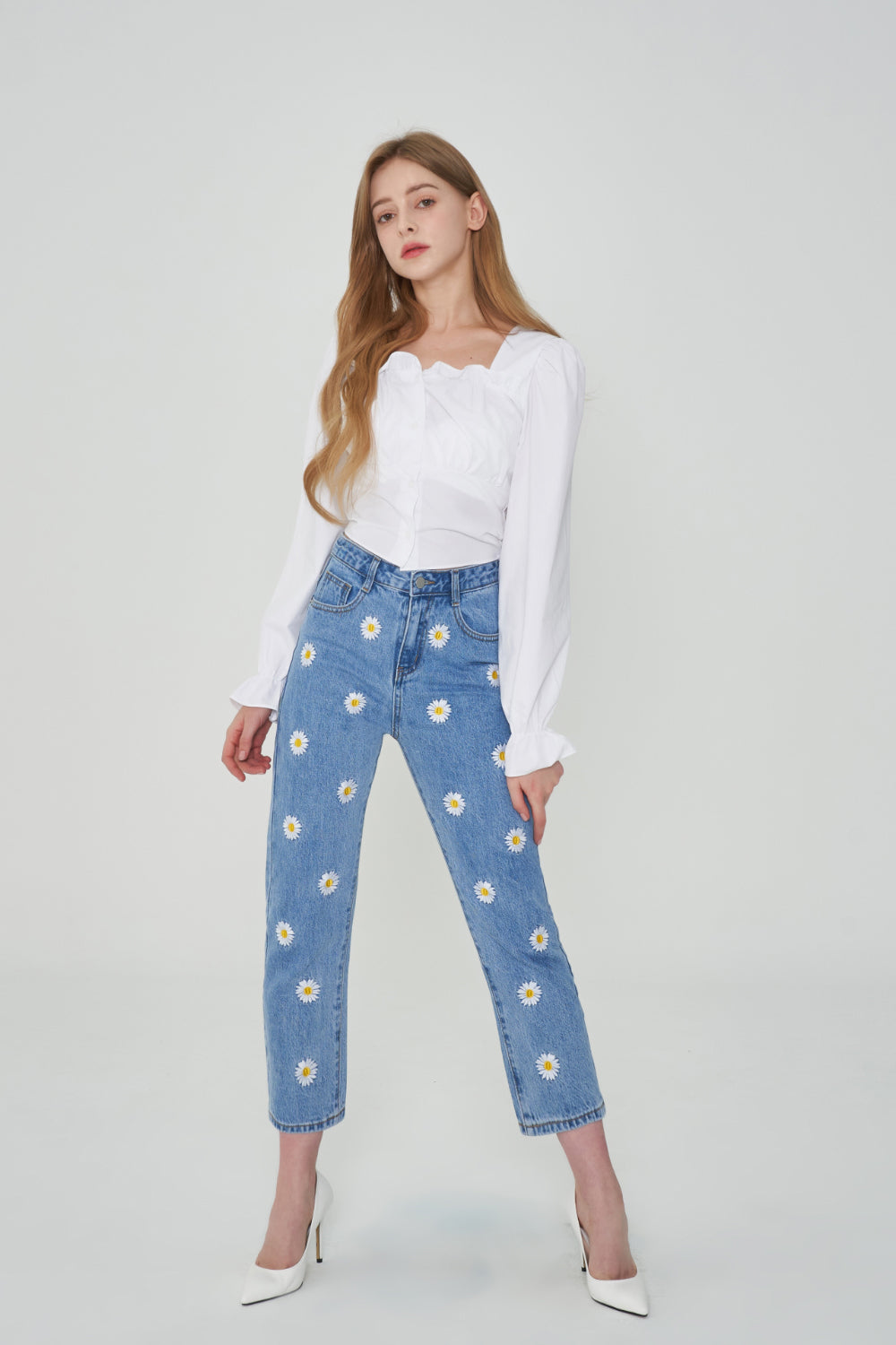 IZ*ONE CHEWON, LOVELYZ KEI, ROCKET PUNCH YEONHEE WORN STRAIGHT FIT FLOWER EMBROIDERY DENIM PANTS [6663]