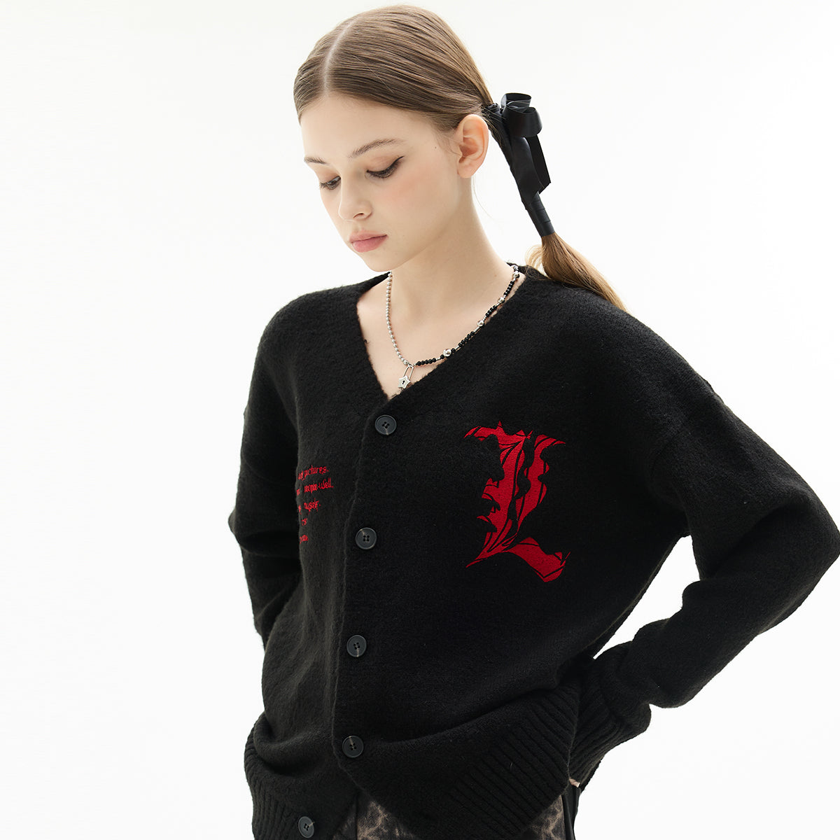 VL L LETTERING CARDIGAN (BLACK)