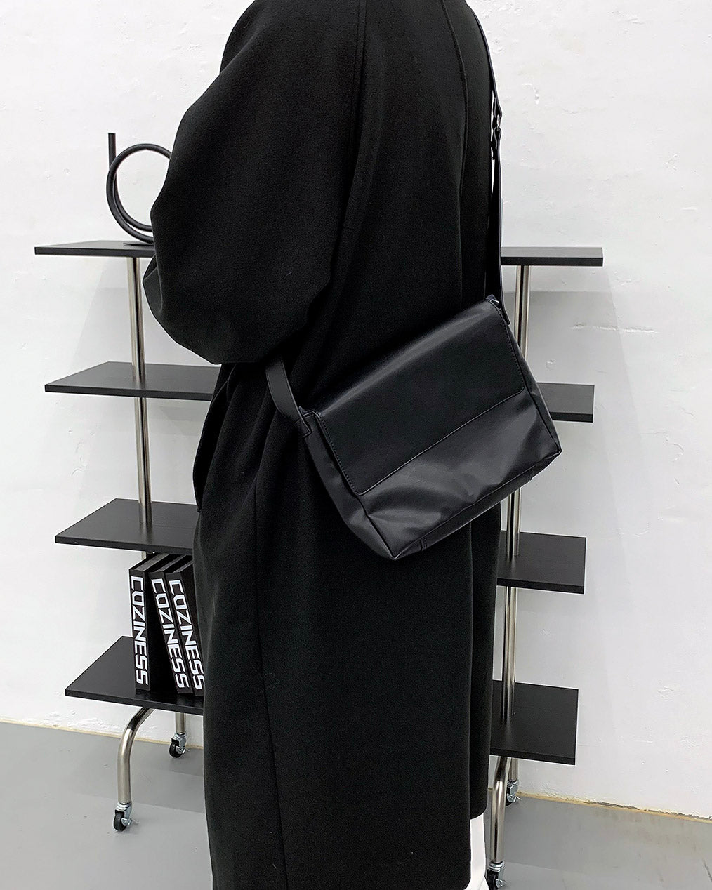 [Unisex] Minimal flinging bag