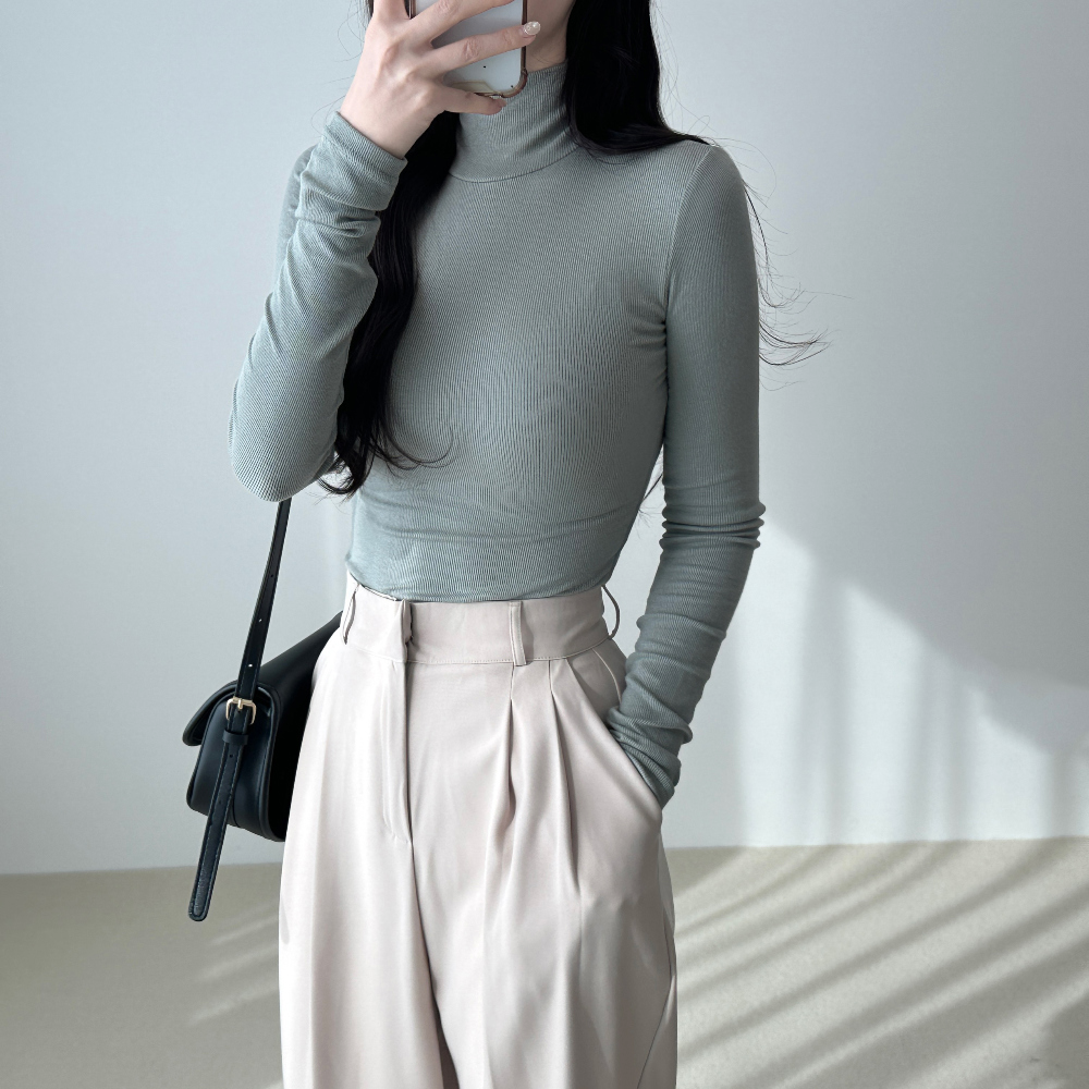 Soft turtleneck Long sleeved