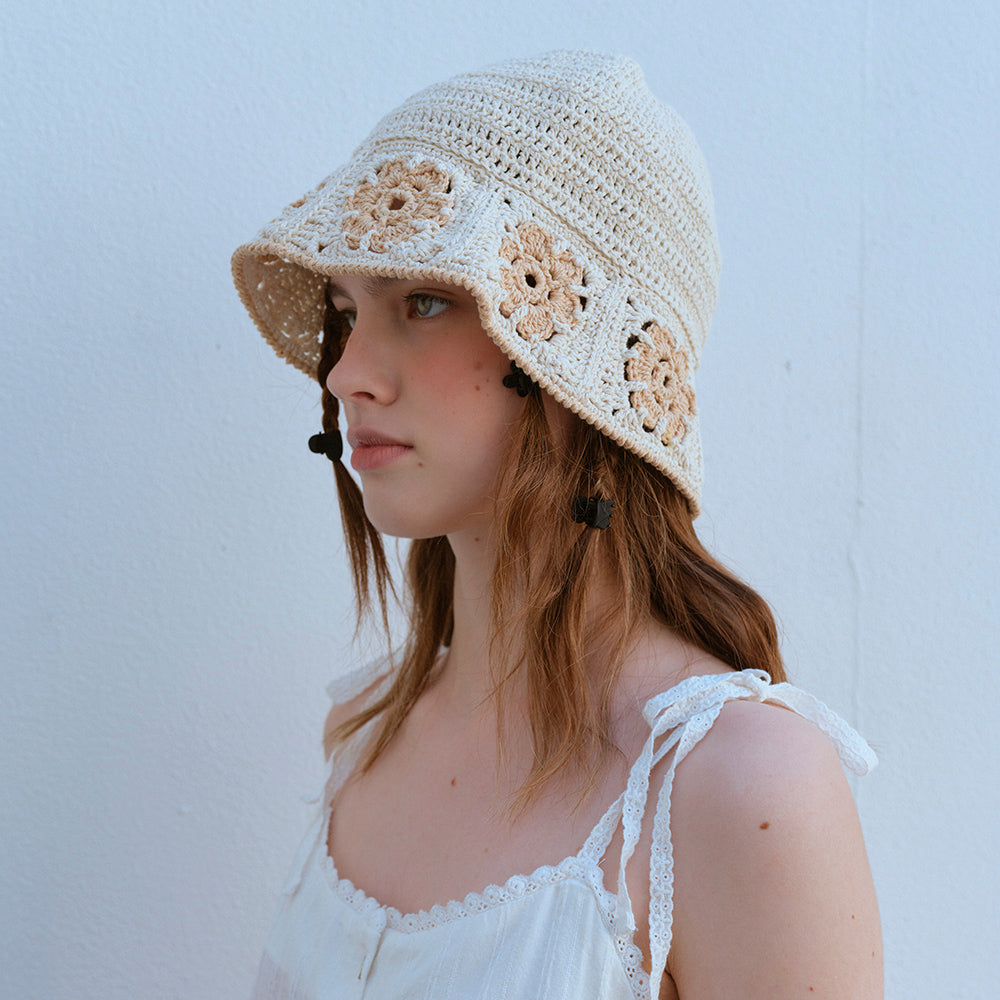 HANDMADE FLOWERS BUCKET HAT